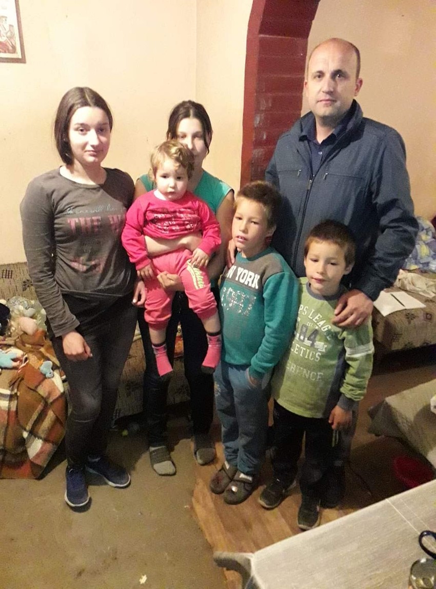 Škola će rešiti Marijin odlazak na ekskurziju, a ići će i na proslavu mature, i to u novoj haljini, kaže direktor škole Milan Dinić