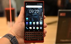 To koniec smartfonów BlackBerry? Jest decyzja TCL