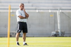 Turcy nie zwolnią selekcjoner po porażce z Wyspami Owczymi