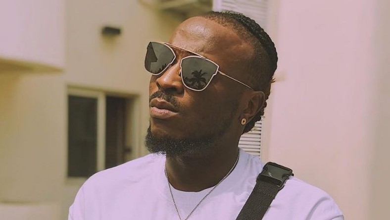 Peruzzi Bought A Brand New SUV Mercedez Benz That Worth N28 Million