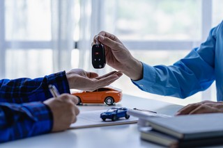 Wziąć auto w leasing czy poczekać? Ostrożnie z decyzją w grudniu