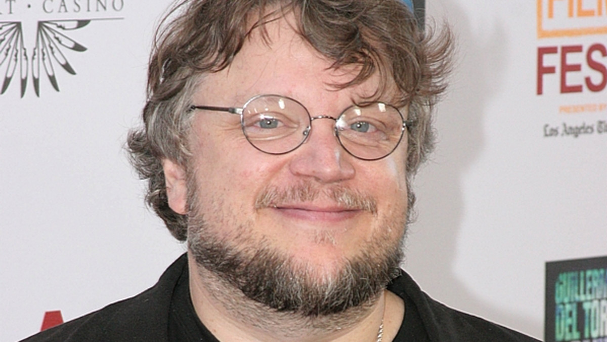 Guillermo del Toro stanie za kamerą telewizyjnej adaptacji powieści Corinne May Botz "Nutshell Studies".