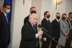 Kaczyński o ustawie o obronie ojczyzny. 'By Polska żyła, by się rozwijała, by miała piękną przyszłość...'