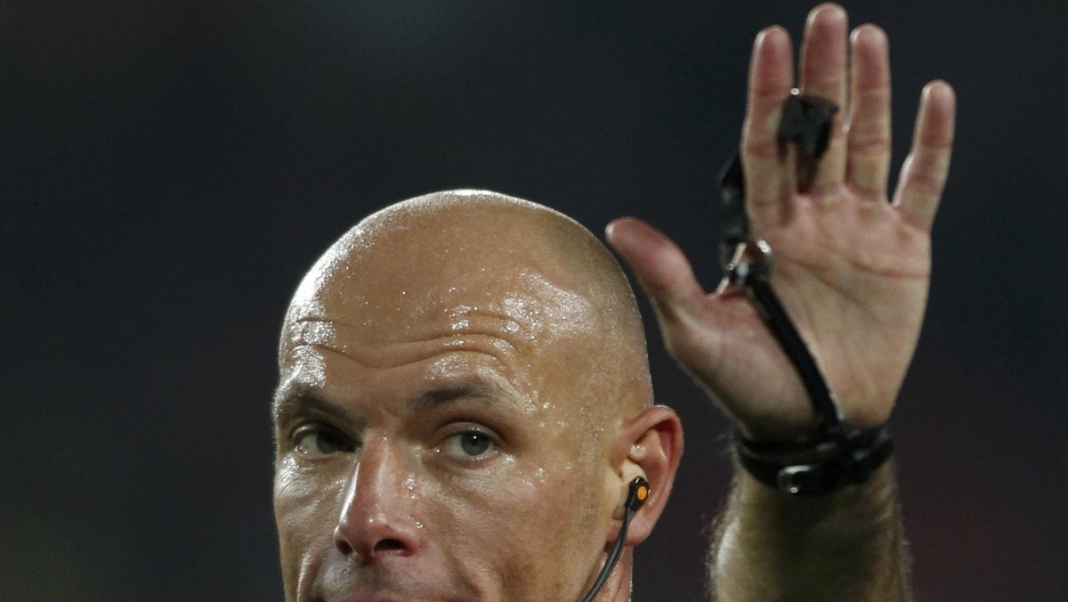 Howard Webb, który poprowadzi niedzielny finał mistrzostw świata w RPA oświadczył, że nie ma problemu z obecnością reprezentacji Hiszpanii w tym meczu. Wcześniej hiszpańska prasa pisała, że słuszność wyboru Anglika na sędziego finału jest wątpliwa.