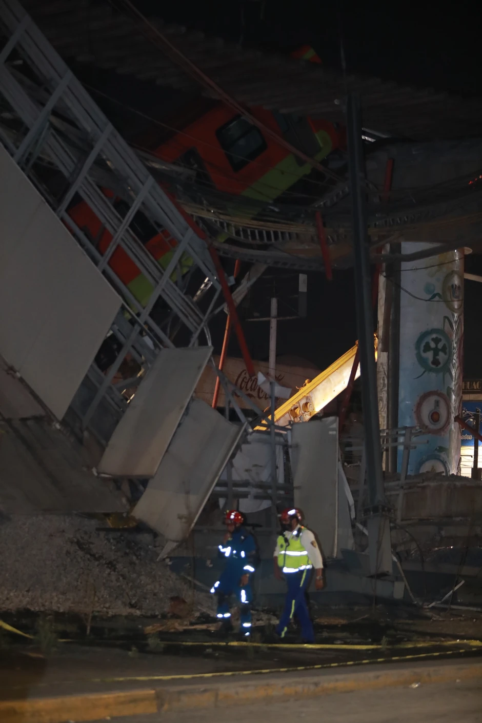 Rušenje nadvožnjaka u Meksiko Sitiju