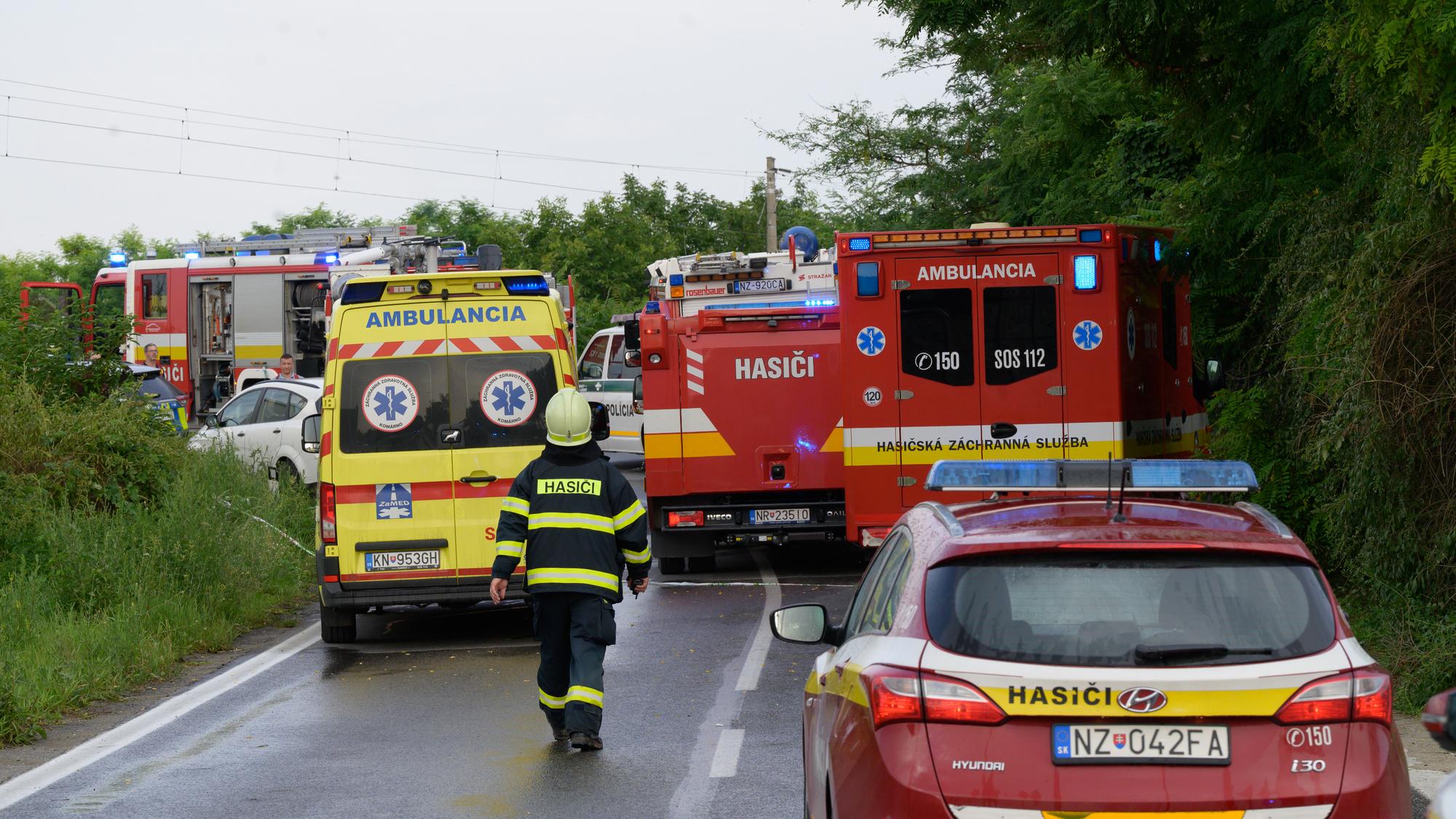 Nové detaily o nešťastí: Vo vlaku sedelo vyše 100 cestujúcich, sústrastné reakcie politikov