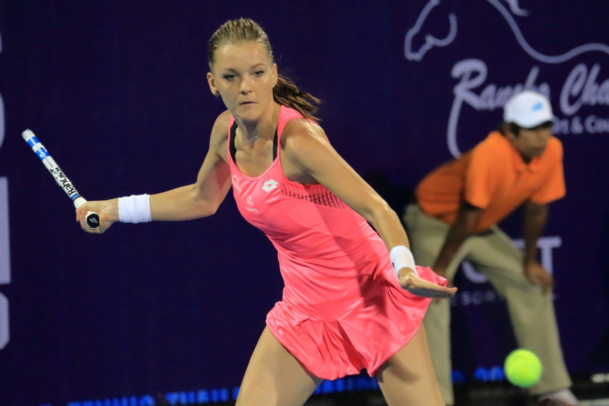 WTA w Shenzen: Blamaż Radwańskiej w trzecim secie. Polka odpadła w kiepskim stylu