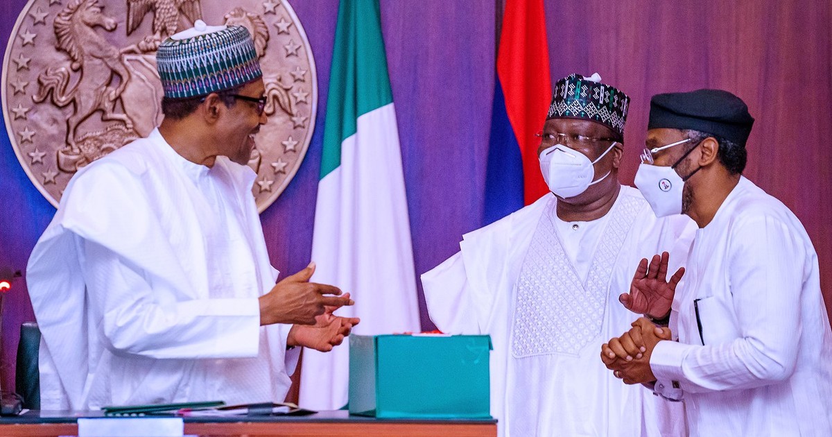 Buhari says National Assembly made 'worrisome changes' to 2022 budget - Vimarsana News