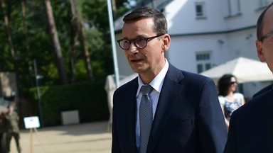 Kryzys w Afganistanie. Morawiecki: Polska wystawi 45 wiz humanitarnych