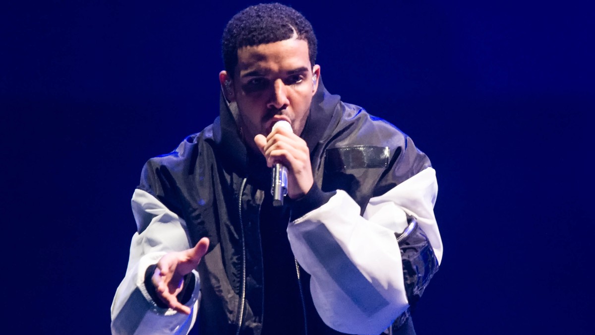 Breaking! Lövöldözés volt Drake luxusrezidenciáján: súlyos sérült is van – videó, fotók