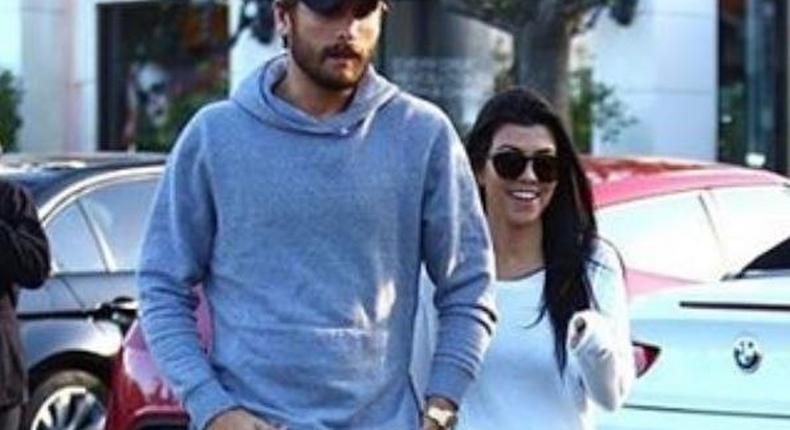 Scott Disck, Kourtney Kardashian have lunch together in Calabasas