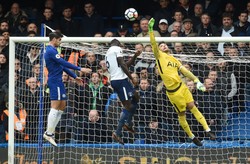 Liga angielska: Hit kolejki dla Tottenhamu. Chelsea coraz dalej od gry w Lidze Mistrzów