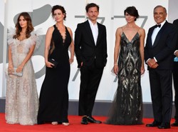 Praca na planie "Śniegu już nigdy nie będzie" była przygodą - mówią polscy aktorzy w Wenecji