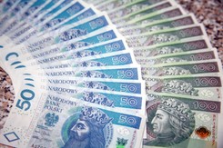 Wątpliwy pieniądz – co zrobić? Jak rozpoznać, czy to oryginał?