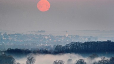 Smog w Nysie i Oleśnie. Ostrzeżenie przed złym stanem powietrza