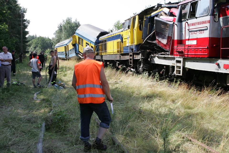 KORZYBIE ZDERZENIE POCIĄGÓW