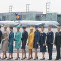 Tak zmieniały się mundury stewardess Lufthansy [ARCHIWALNE ZDJĘCIA]