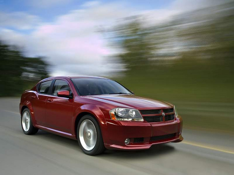 Dodge Avenger – zmniejszony Charger