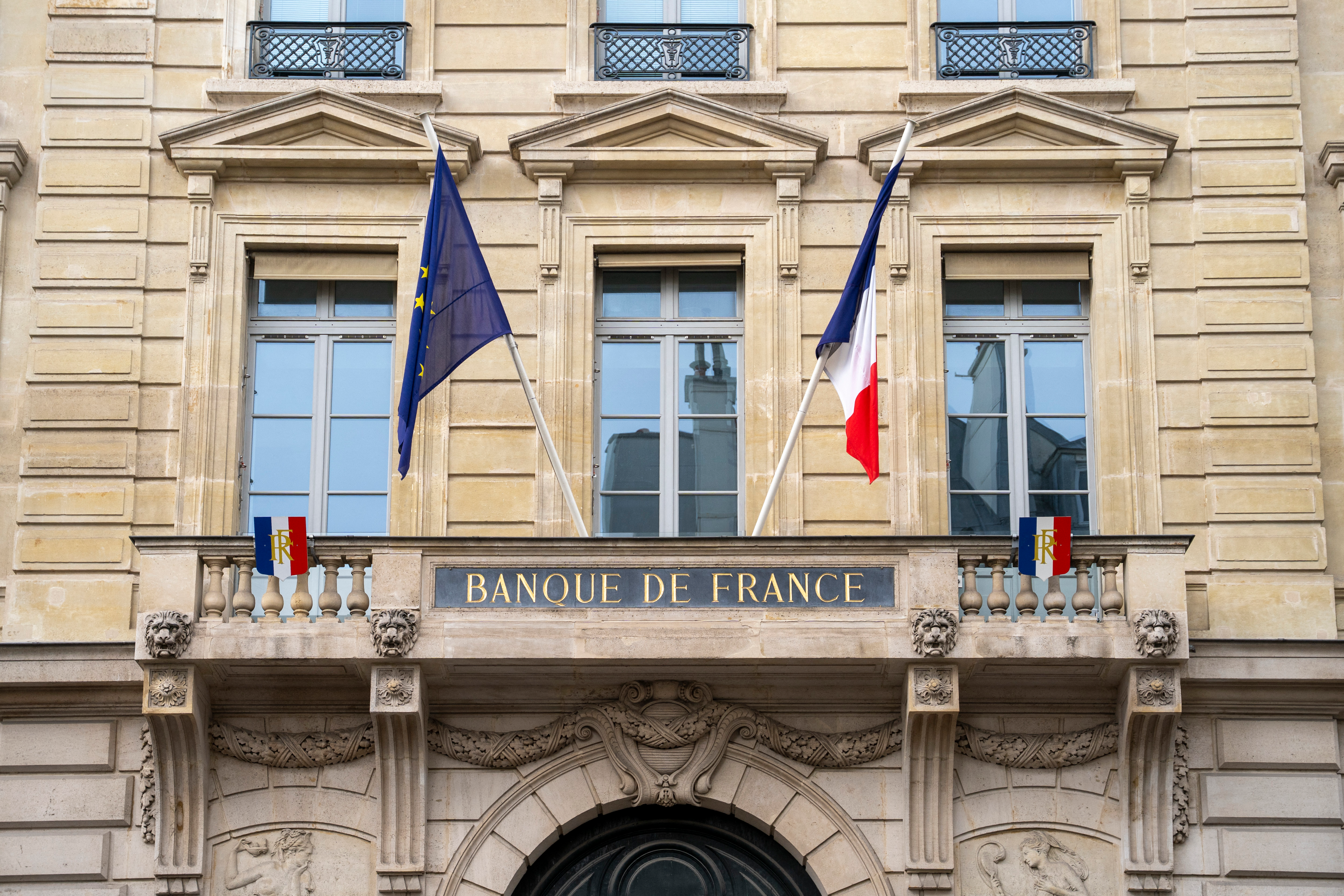 Malgré la crise politique : la Banque de France relève ses prévisions