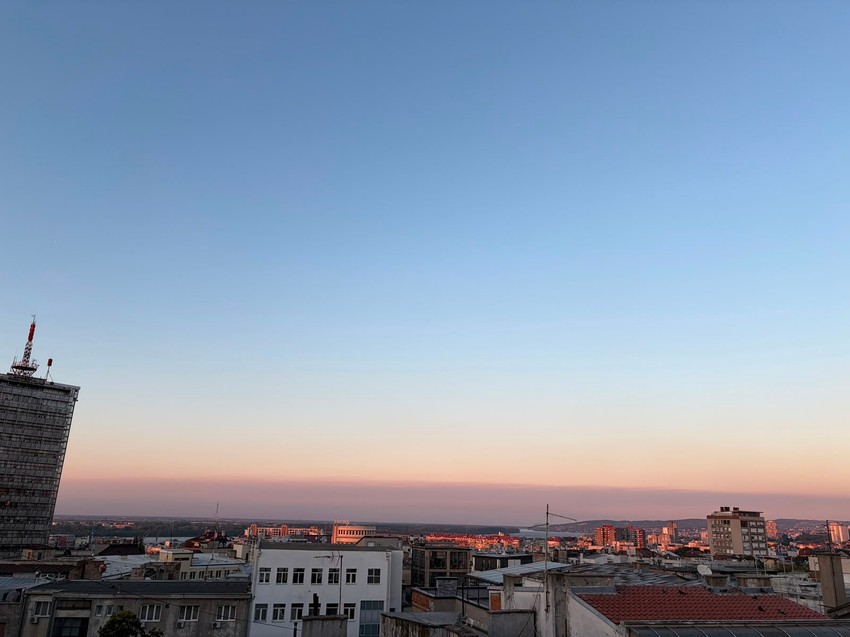 Dim iz Deliblatske peščare vidljiv i u Beogradu