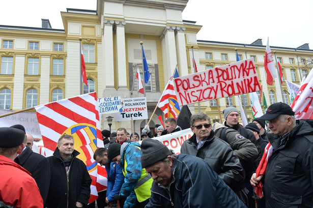 Rolnicy zbudują zielone miasteczko? Policja: Nie użyjemy siły