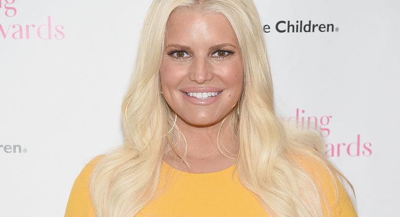 Jessica Simpson Emailed Her Trainer Nightly