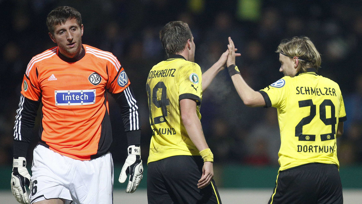Pomocnik Borussii Dortmund, Kevin Grosskreutz, nie zagra w pierwszym meczu 1/8 finału Ligi Mistrzów przeciwko Szachtarowi Donieck - informuje oficjalna witryna niemieckiego klubu.