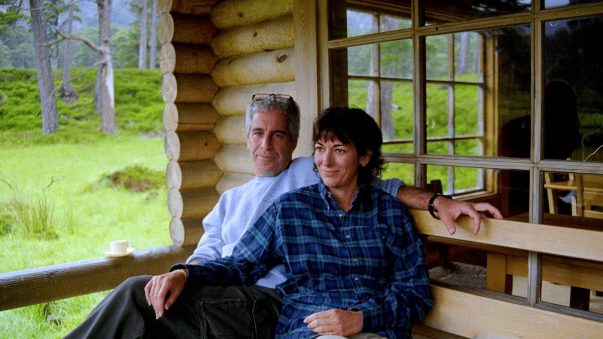 Ghislaine Maxwell a Jeffrey Epstein.