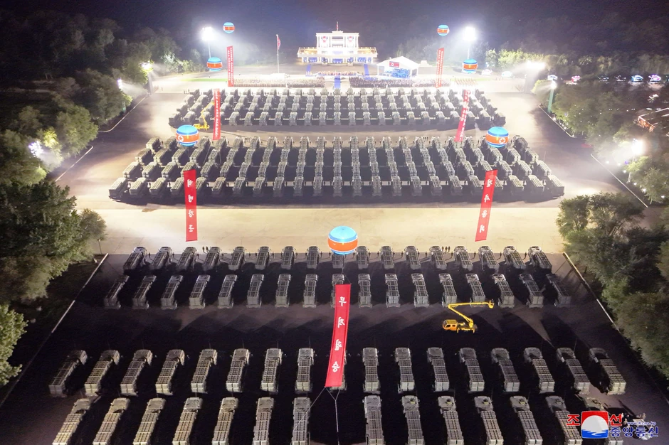 Severna Koreja premestila stotine lansera balističkih projektila na granicu sa Južnom