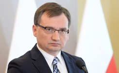 Zbigniew Ziobro broni Lecha Kaczyńskiego w sprawie Tomasza Komendy i uderza w 'Wyborczą'. 'Szokująca jest manipulacja GW'