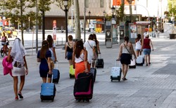 Hiszpania ostrzega przed masowym zamykaniem hoteli