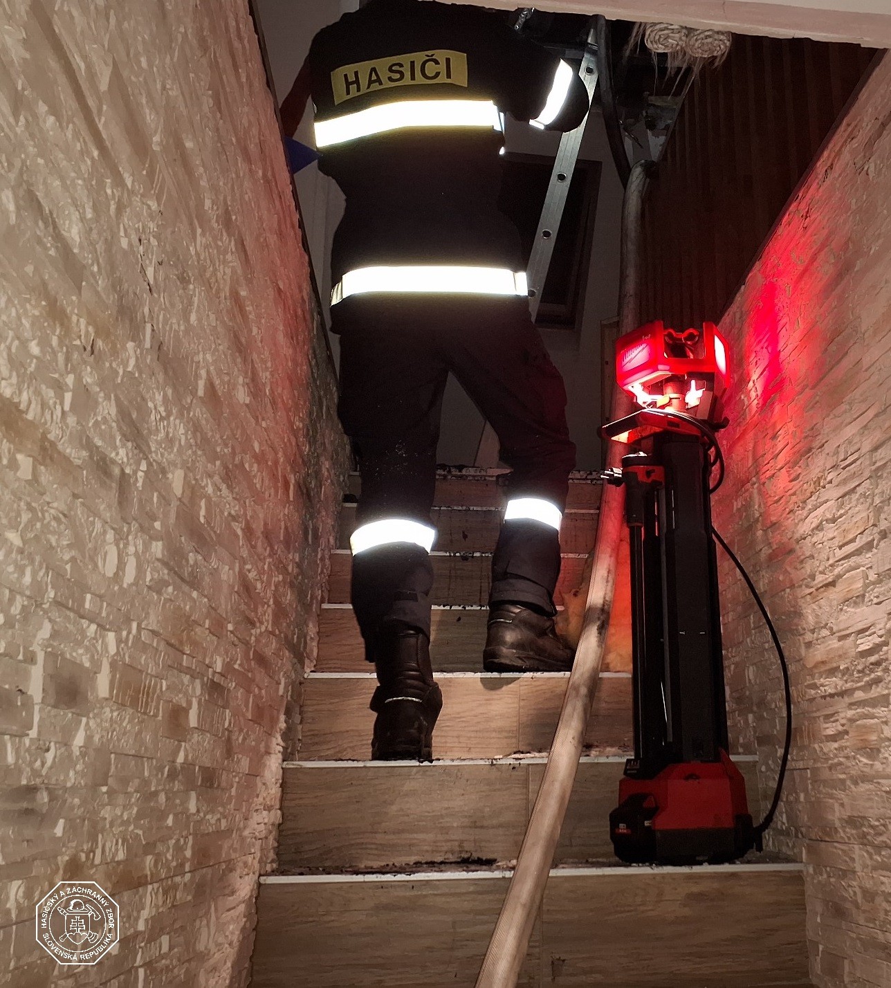 V Čiernom pri Čadci horel rodinný dom.