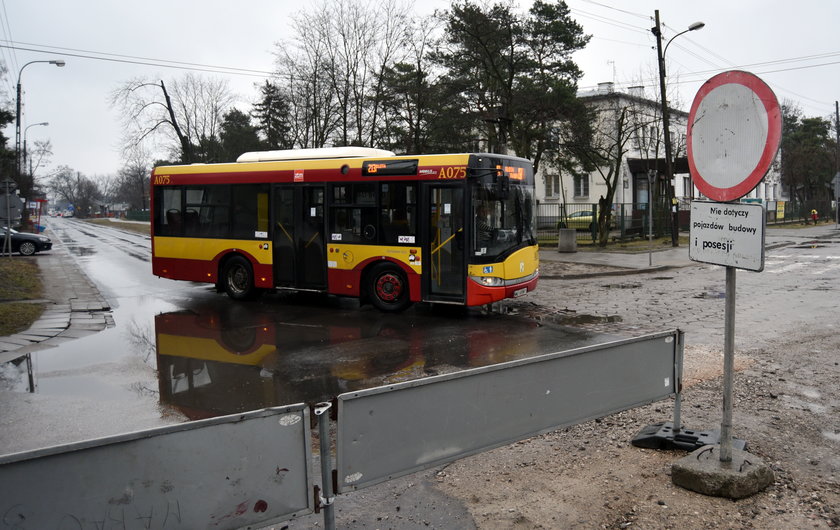 Pętla nie działa bo brakuje dojazdu