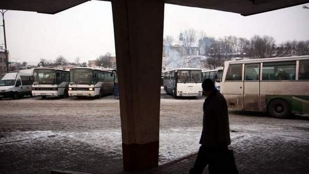 Zarząd Lubelskich Dworców odwołał radę nadzorczą podległych sobie Lubelskich Linii Autobusowych (dawny PKS Lublin). Wybrano już nowy skład organu nadzorującego spółki, jego członkowie są już po pierwszym posiedzeniu.