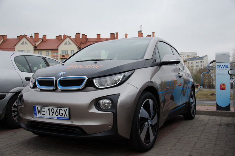 BMW i3 - ładowanie