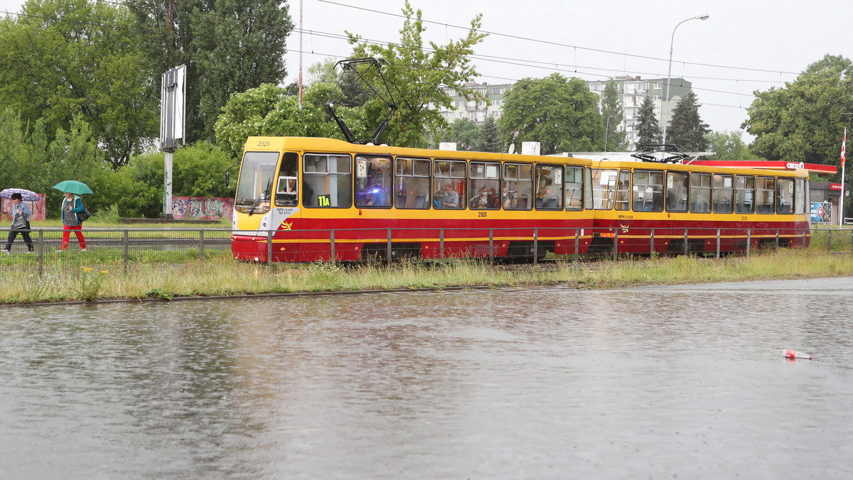 Zalana ulica w Łodzi