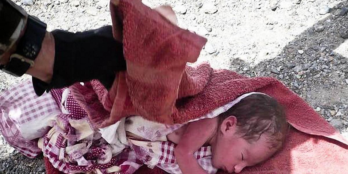 dziecko znalezione przez polskich żołnierzy w Afganistanie