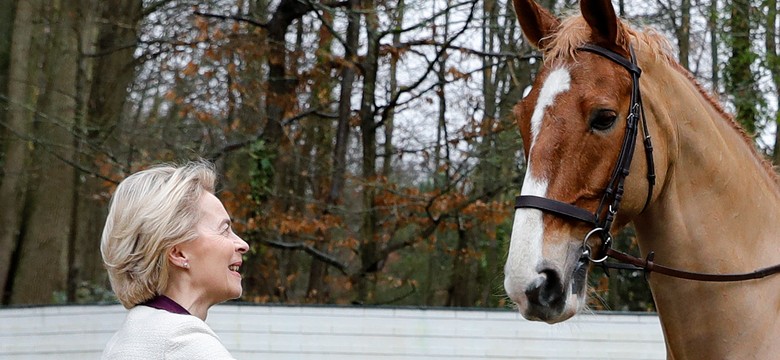 Ursula von der Leyen walczy z wielkim złym wilkiem