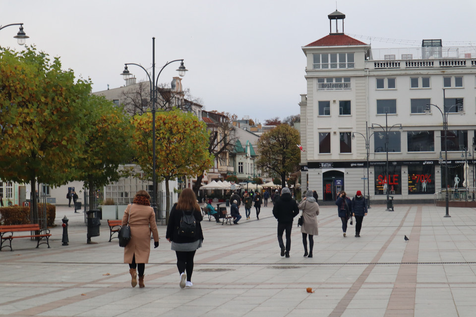 Sobota w Sopocie. Mieszkańcy spacerowali na molo i plaży