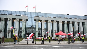 Sąd Najwyższy: policja wyprowadziła osoby kwestionujące status połączonych izb