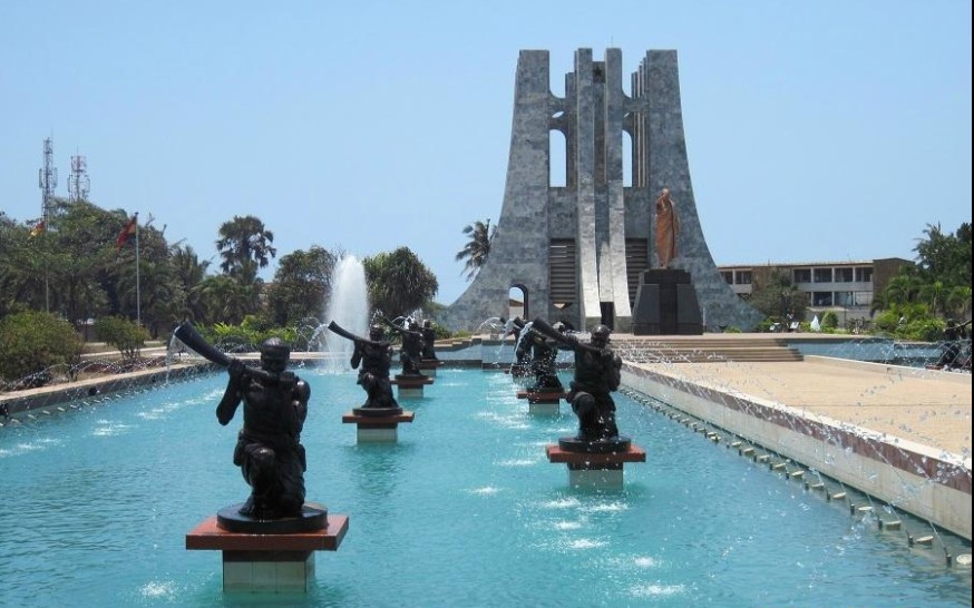 10 tourist sites in ghana