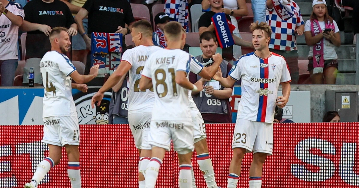 Pięć goli w Zabrzu. Górnik pokonał Widzew i został liderem Ekstraklasy
