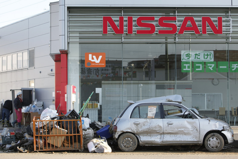 Zakład Nissana po trzęsieniu ziemi w Japonii