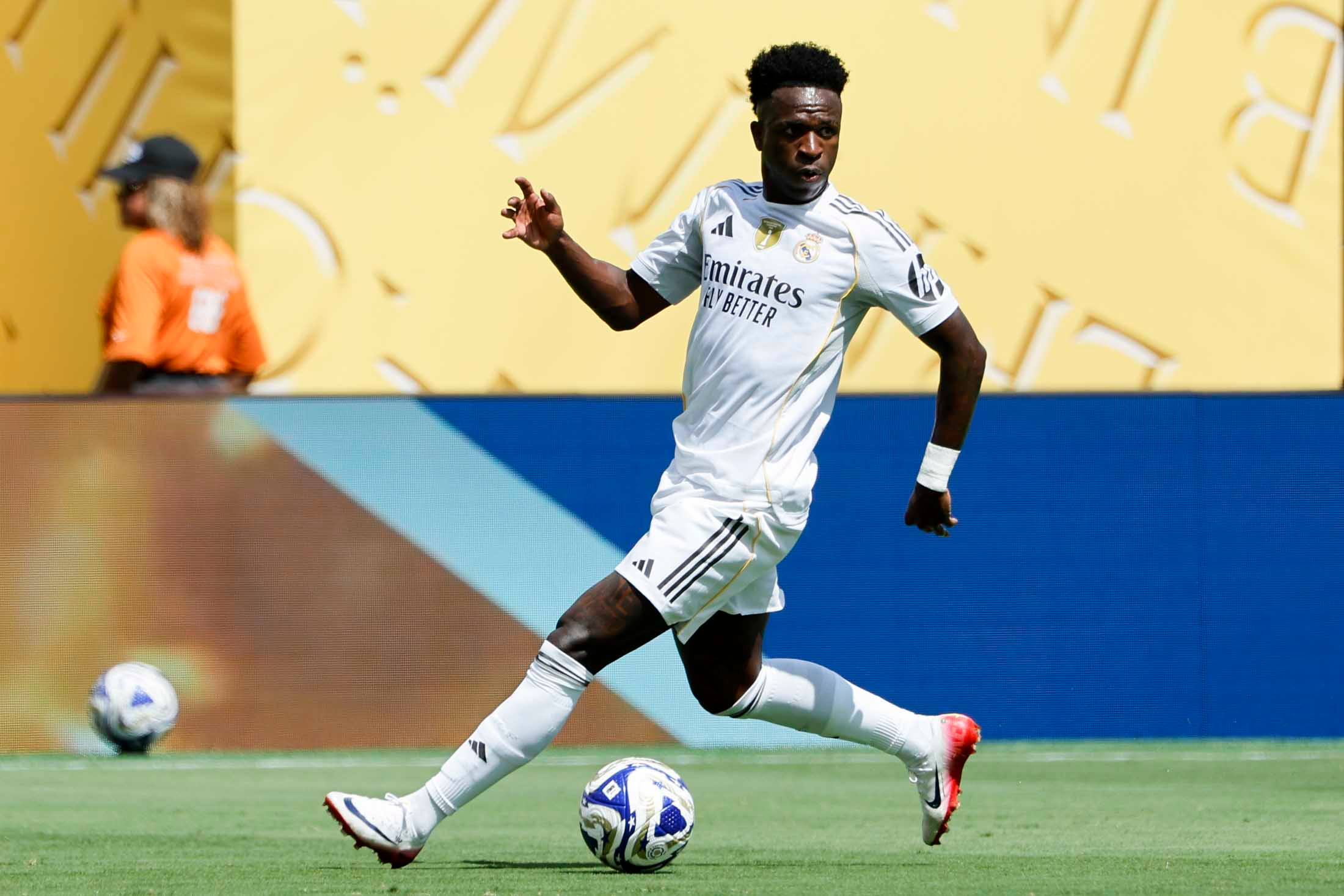 Vinicius Jr refuses to extend Real Madrid contract beyond 2027 over Alonso rift