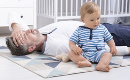 Tysiące ojców na urlopach. Cel: Opieka nad dzieckiem