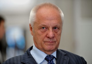 Niesiołowski o Dziwiszu: Niech się zastanowi, jak naprawić tragiczną decyzję o pochowaniu Lecha Kaczyńskiego na Wawelu