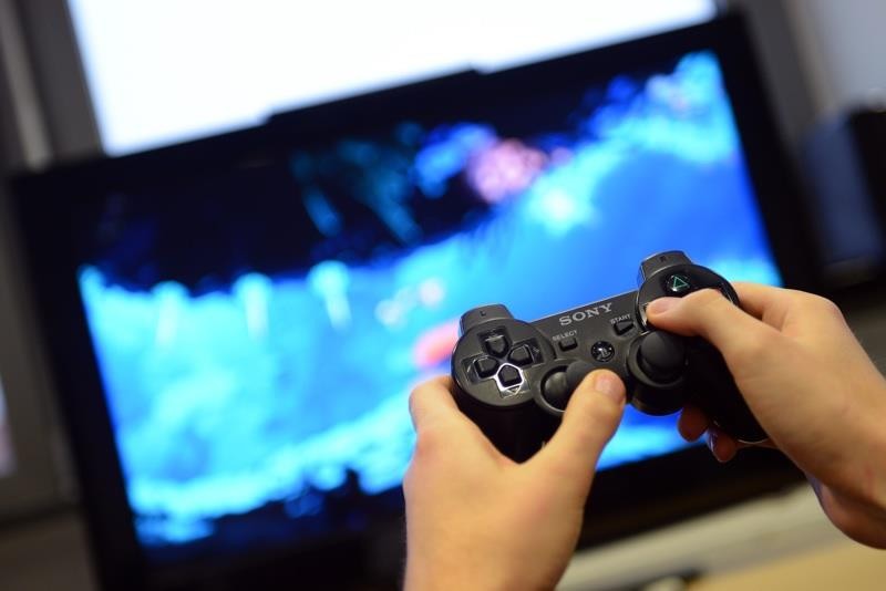 Zredaguj Rozprawkę Gry Komputerowe Mają Negatywny Wpływ Na Graczy Gry komputerowe rozwijają mózg. Nauka i zabawa dla dzieci - Nauka