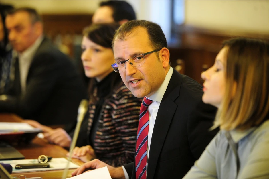 Nenad Konstantinović