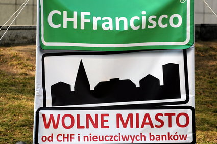 Co dalej z kredytami frankowymi? Sejm debatuje nad trzema projektami ustaw