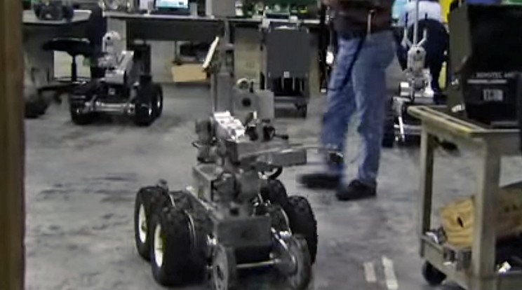 Andros F6A tűzszerész robot / Fotó: Youtube